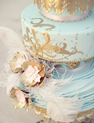 35 свадебных тортов, украшенных перьями 