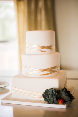 Сладкая геометрия: 36 квадратных свадебных тортов 