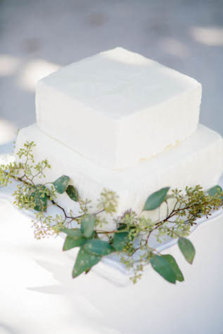 Сладкая геометрия: 36 квадратных свадебных тортов 