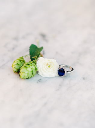 4 тренда для весеннего образа невесты 