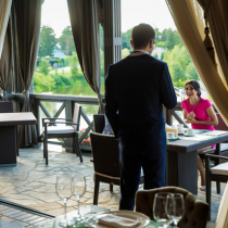 Предложение в загородном ресторане