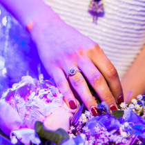 Предложение-квест в ночном клубе, помолвочное кольцо