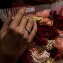 Предложение на яхте, помолвочное кольцо