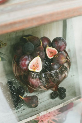 40 идей: сливовые оттенки для осенней свадьбы 