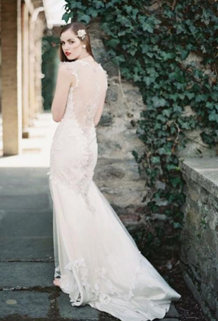 40 элегантных свадебных платьев со шлейфом 