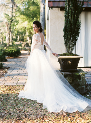 40 элегантных свадебных платьев со шлейфом 