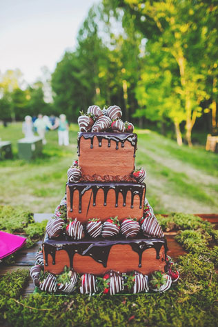 Для сладкоежек: 40 шоколадных свадебных тортов 