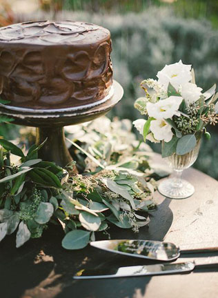 Для сладкоежек: 40 шоколадных свадебных тортов 