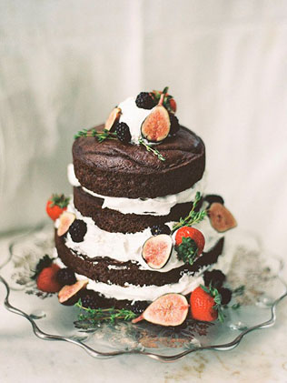 Для сладкоежек: 40 шоколадных свадебных тортов 