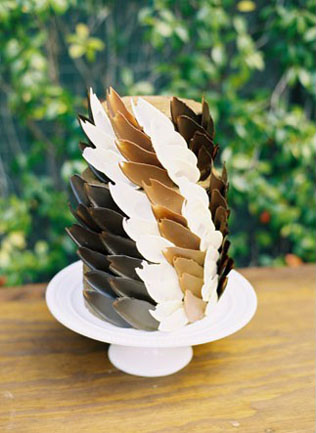 Для сладкоежек: 40 шоколадных свадебных тортов 