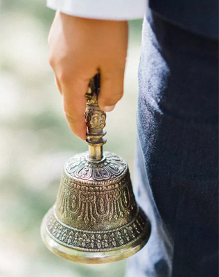 Гватемала: разбивание колокола