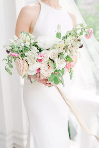 Букеты на весеннюю свадьбу: 42 трендовых идеи 