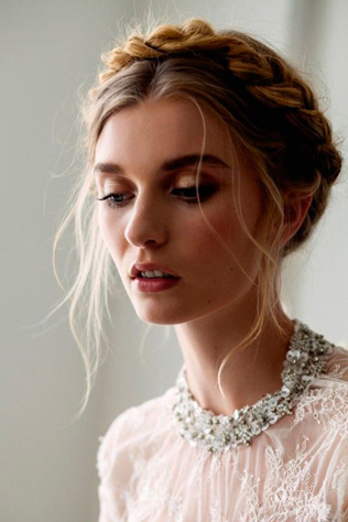 46 причесок для зимнего образа невесты 