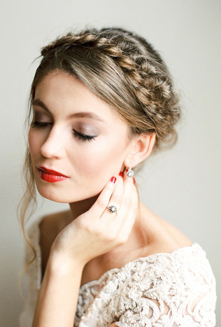 46 причесок для зимнего образа невесты 