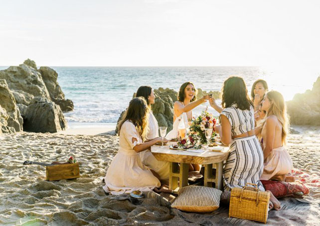 летний девичник, пляжная вечеринка 