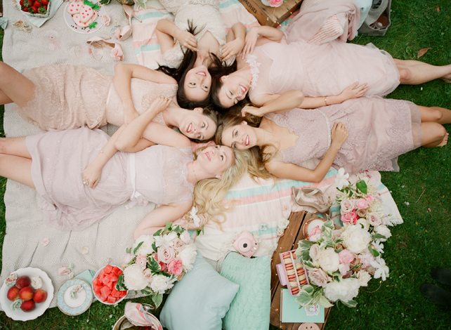 летний девичник, пикник на природе 