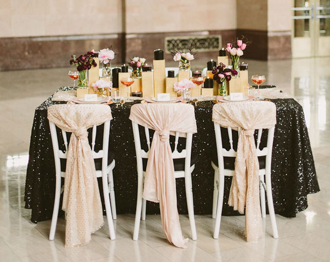 зимняя фотосессия лав стори, романтический новогодний ужин