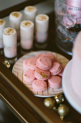 зимняя фотосессия лав стори, романтический новогодний ужин