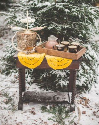 зимняя фотосессия лав стори, пикник на свежем воздухе