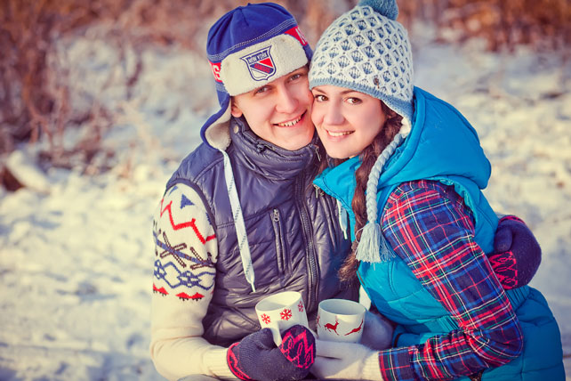 зимняя фотосессия лав стори на катке