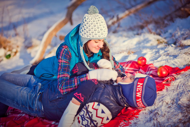 зимняя фотосессия лав стори на катке