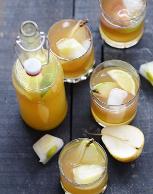 5 напитков для похудения, соки из клюквы и груши