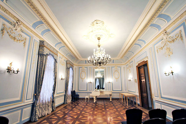 где провести официальную выездную регистрацию в Москве осенью и зимой, усадьба Третьякова