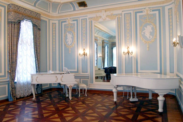 где провести официальную выездную регистрацию в Москве осенью и зимой, усадьба Третьякова