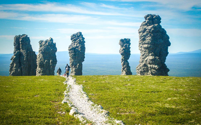 куда отправиться в медовый месяц в России 2020, столбы выветривания Маньпупунер