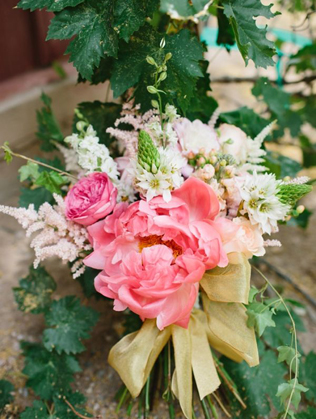 Вечная классика: 50 свадебных букетов в розовом цвете 