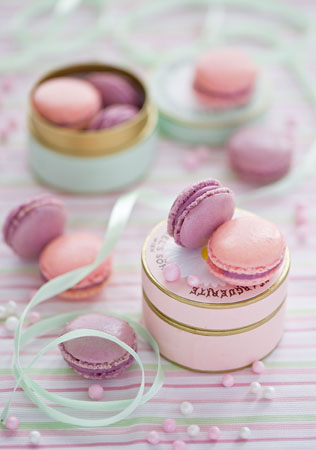 съедобные подарки гостям на свадьбе, печенье макаронс 