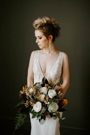 свадебные прически для длинных волос, ложный ирокез 