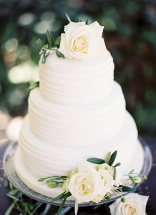 Сладкая свадьба: 55 белоснежных тортов 
