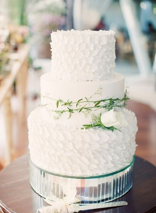 Сладкая свадьба: 55 белоснежных тортов 