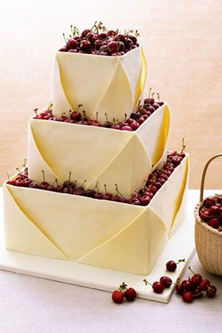 свадебный торт с вишней