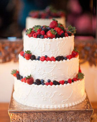 Фото свадебный торт с ягодами фото
