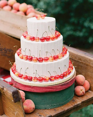 свадебный торт с вишенками