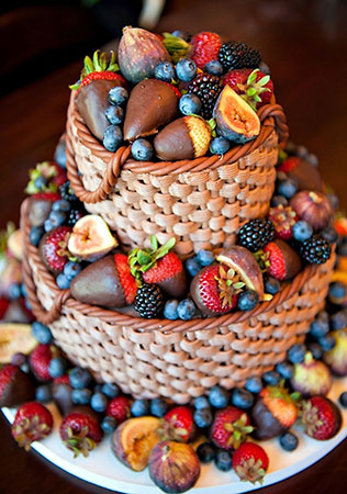 тортики с ягодами и фруктами, торт с ягодами, торт корзина с ягодами,  красивые торты, торт с фруктами