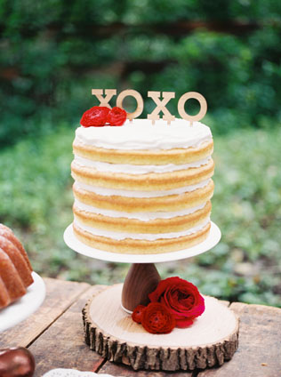 60 необычных топперов для вашего свадебного торта 