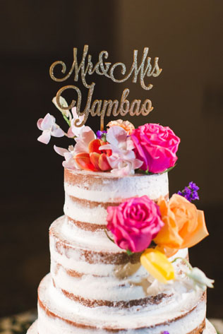 60 необычных топперов для вашего свадебного торта 