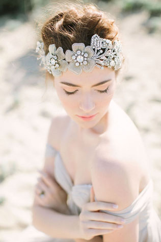 Зимние свадебные аксессуары: 60 украшений для волос 