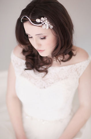 Зимние свадебные аксессуары: 60 украшений для волос 