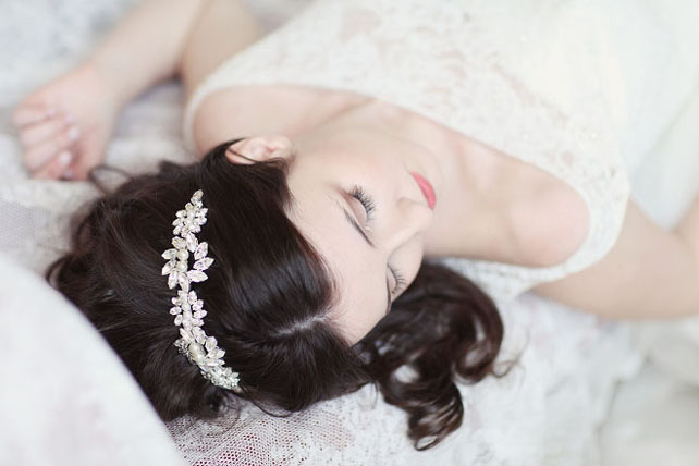 Зимние свадебные аксессуары: 60 украшений для волос 