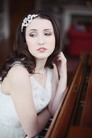 Зимние свадебные аксессуары: 60 украшений для волос 