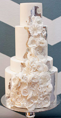 зимний свадебный торт в гламурном стиле