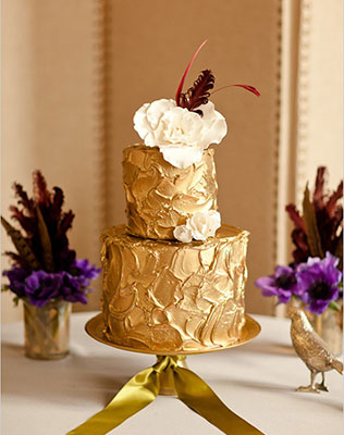 золотой свадебный торт