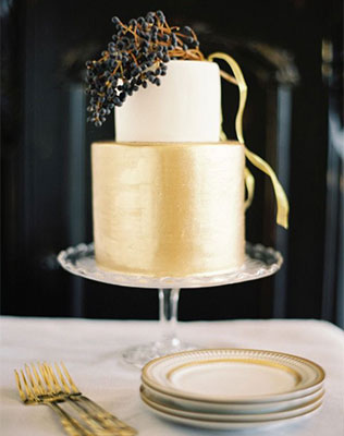 золотой свадебный торт