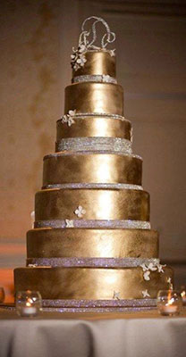золотой свадебный торт
