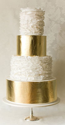 золотой свадебный торт