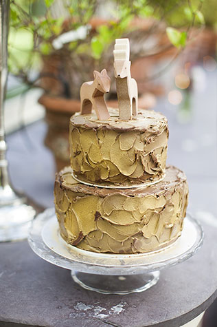 золотой свадебный торт